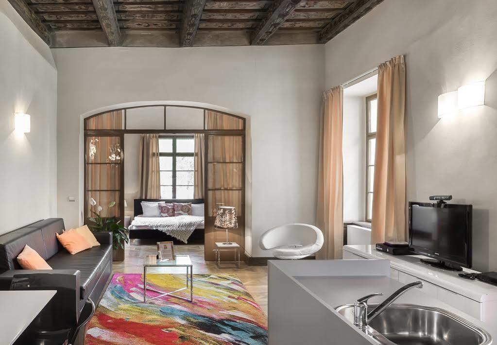 Apartment 3 Epoques By Adrez *
